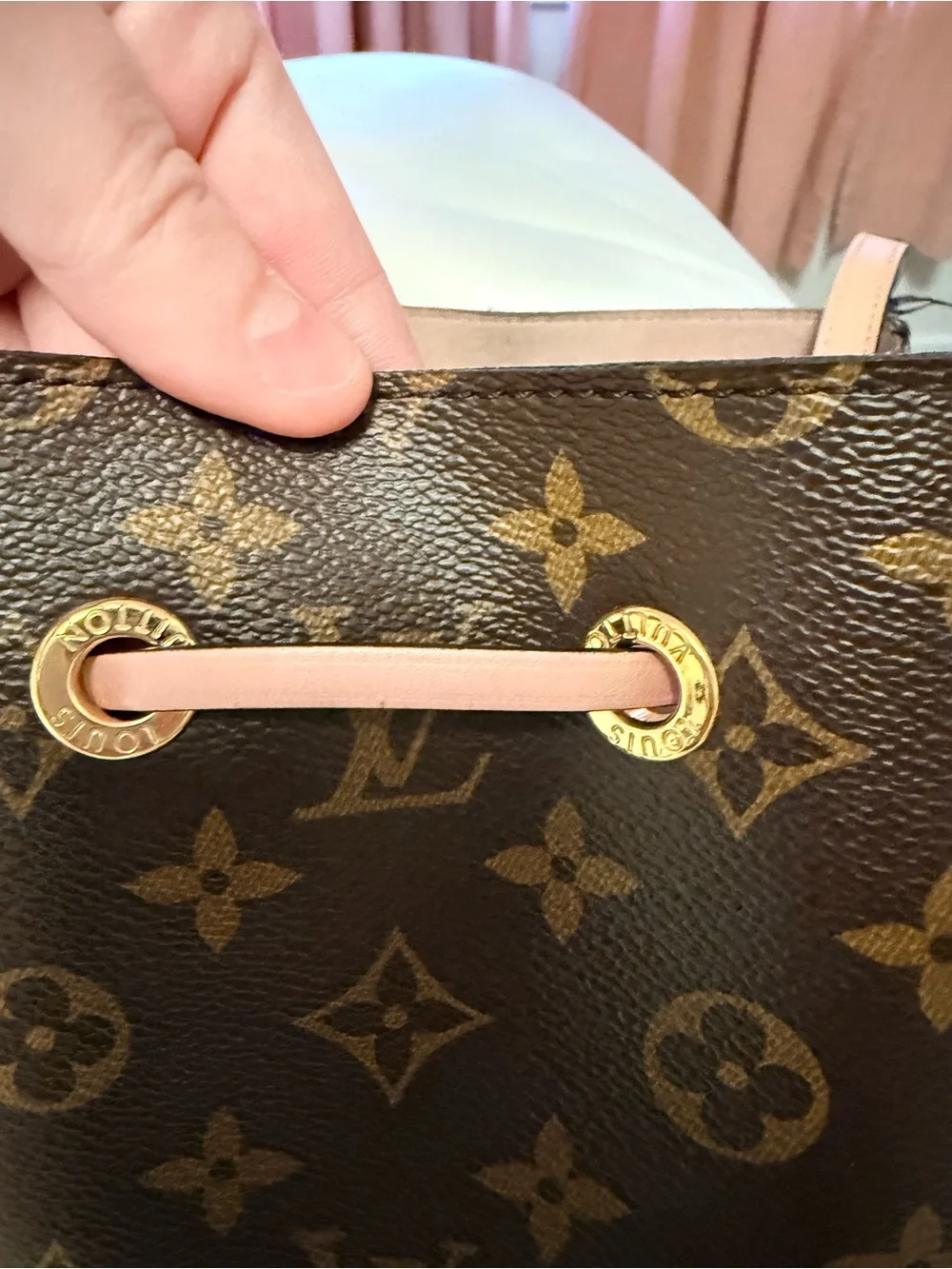 Louis Vuitton Brown Monogram with Pink Leather Drawstring Shoulder Bag - Picture 5 of 11